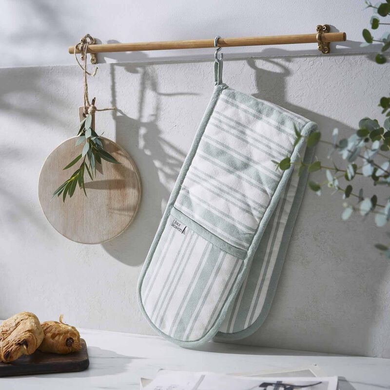 Ulster Weavers Sage Stripe Double Oven Glove image number 1